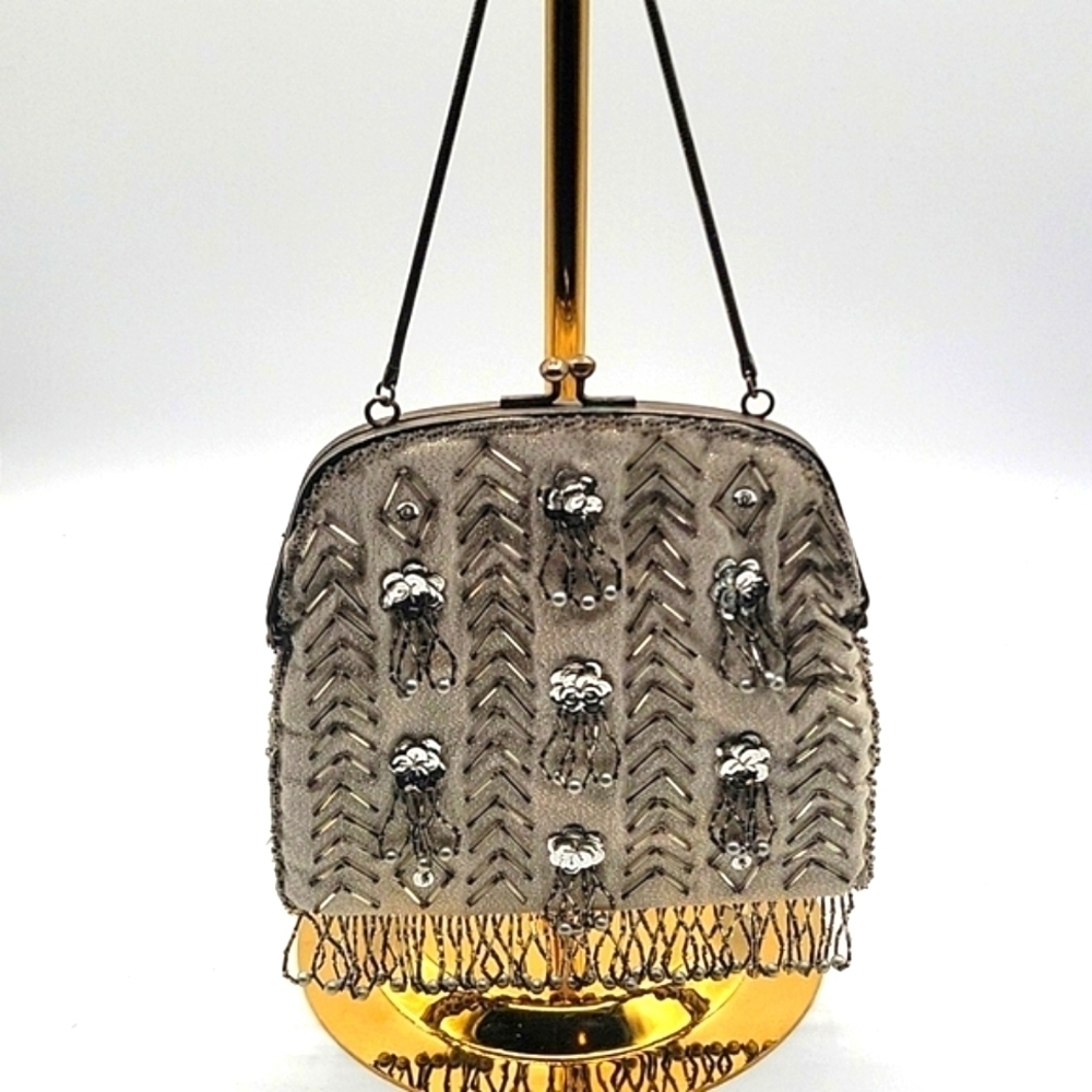 HONG KONG Vintage Beaded & Sequin Evening Purse Silver White